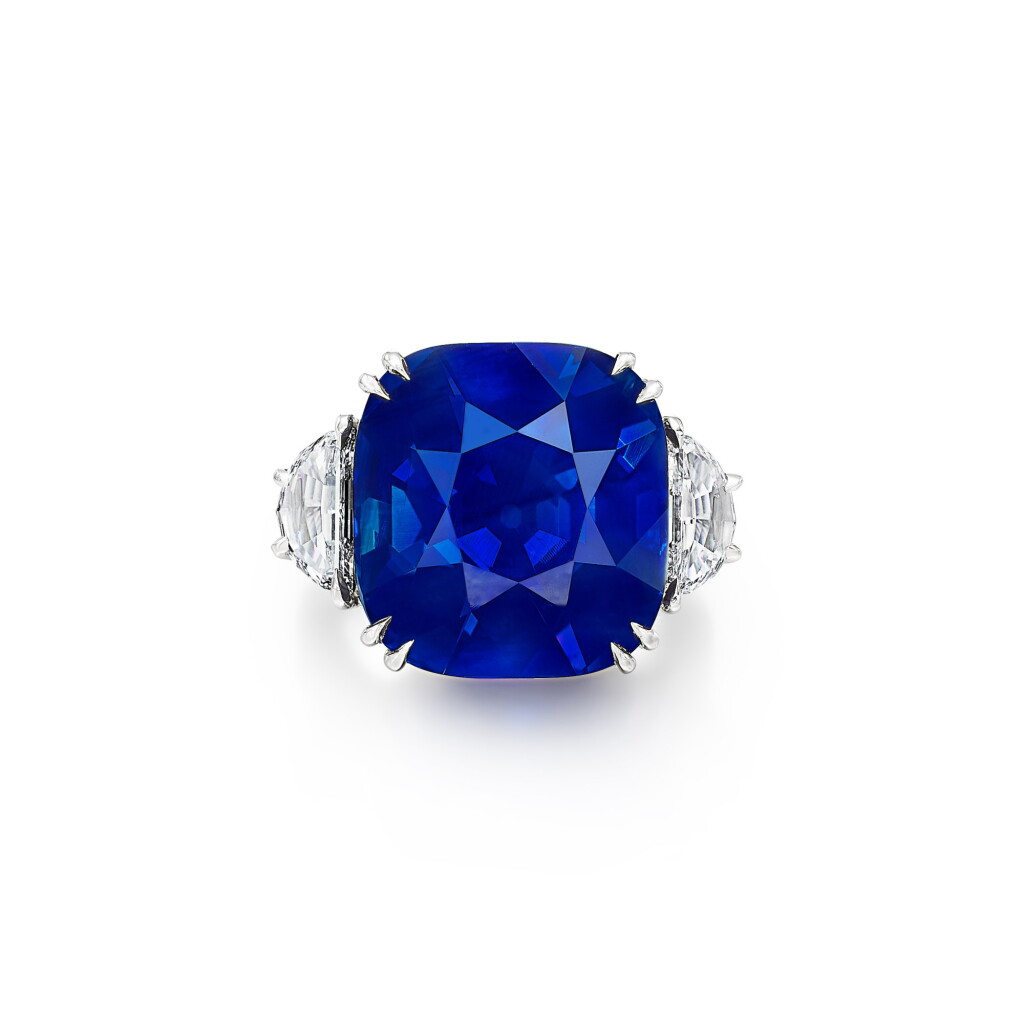 View full screen - View 1 of Lot 1852. An Extremely Rare and Important Sapphire and Diamond Ring, with Mount by Harry Winston | 極其珍罕重要 28.37 克拉 天然 「喀什米爾」未經加熱藍寶石 配 鑽石戒指,海瑞溫斯頓 戒托.