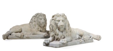 View full screen - View 1 of Lot 126. ITALIAN, CIRCA 1840, PAIR OF LYING LIONS | ITALIE, VERS 1840, PAIRE DE LIONS COUCHÉS.
