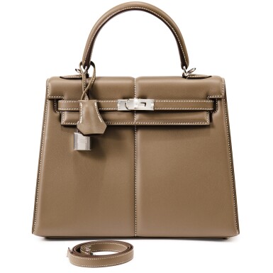 View full screen - View 1 of Lot 415. Etoupe Swift Padded Kelly 25 Sellier Palladium Hardware, 2022.