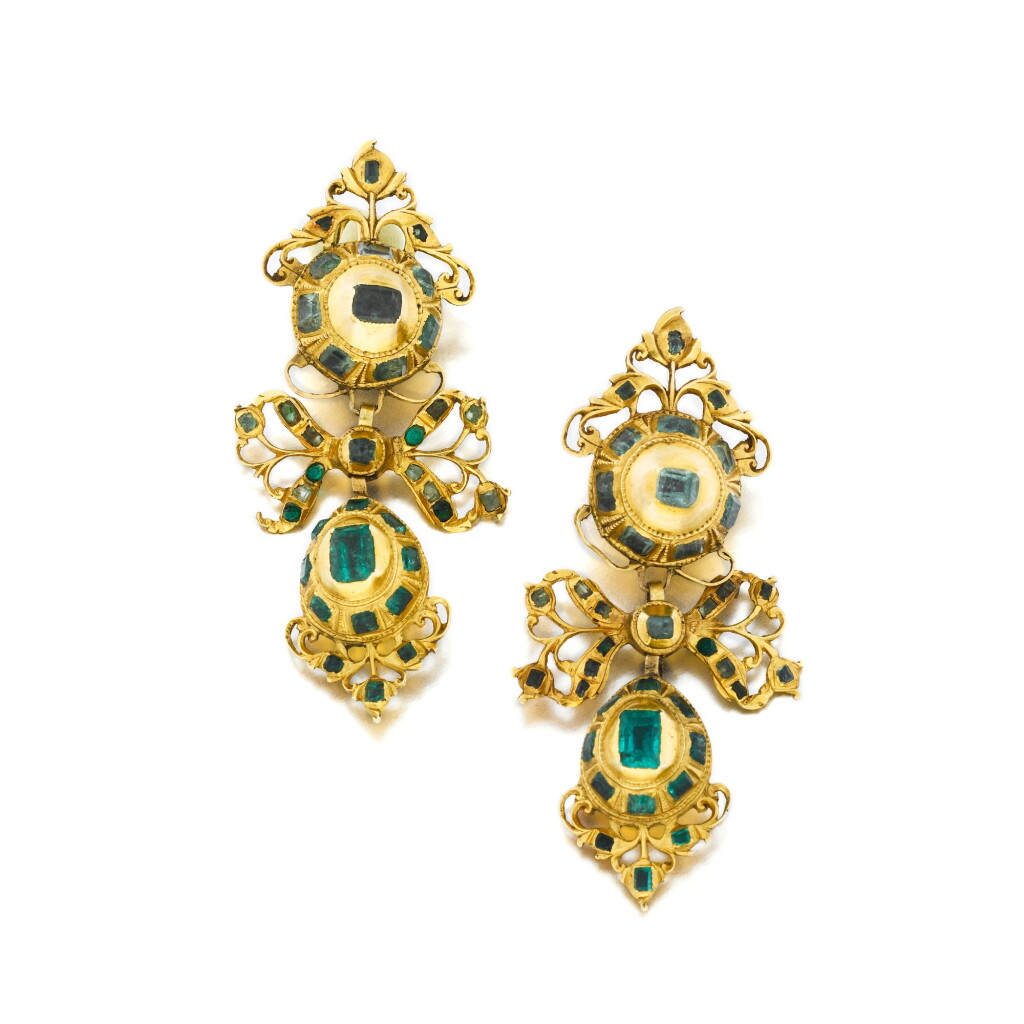 View full screen - View 1 of Lot 1013. A pair of emerald and gold pendent earrings, Spanish, 18th century.