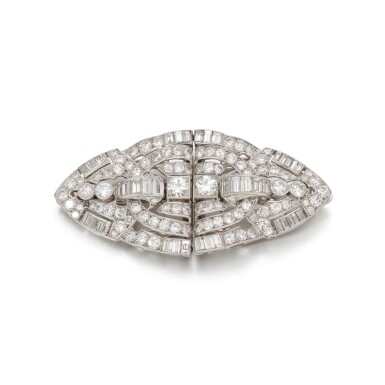 View full screen - View 1 of Lot 930. Diamond double-clip brooch.