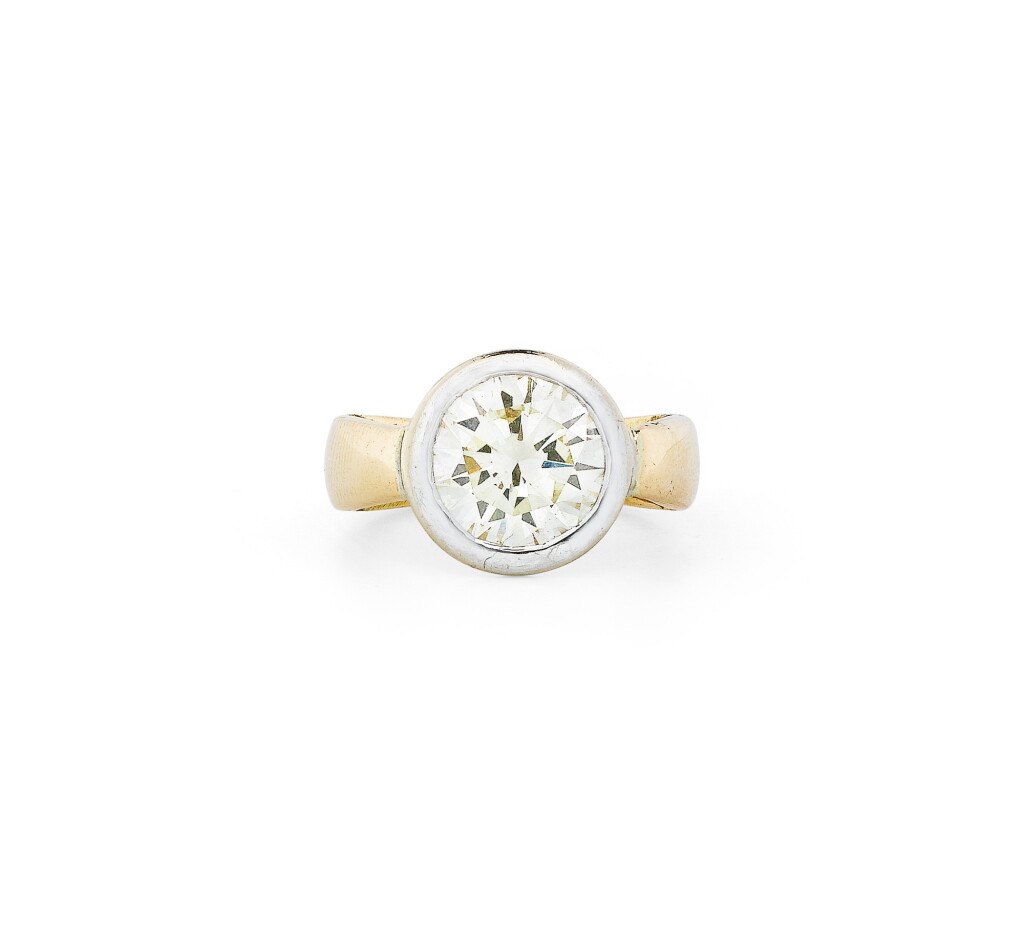 View full screen - View 1 of Lot 86. Bague diamant | Diamond ring.