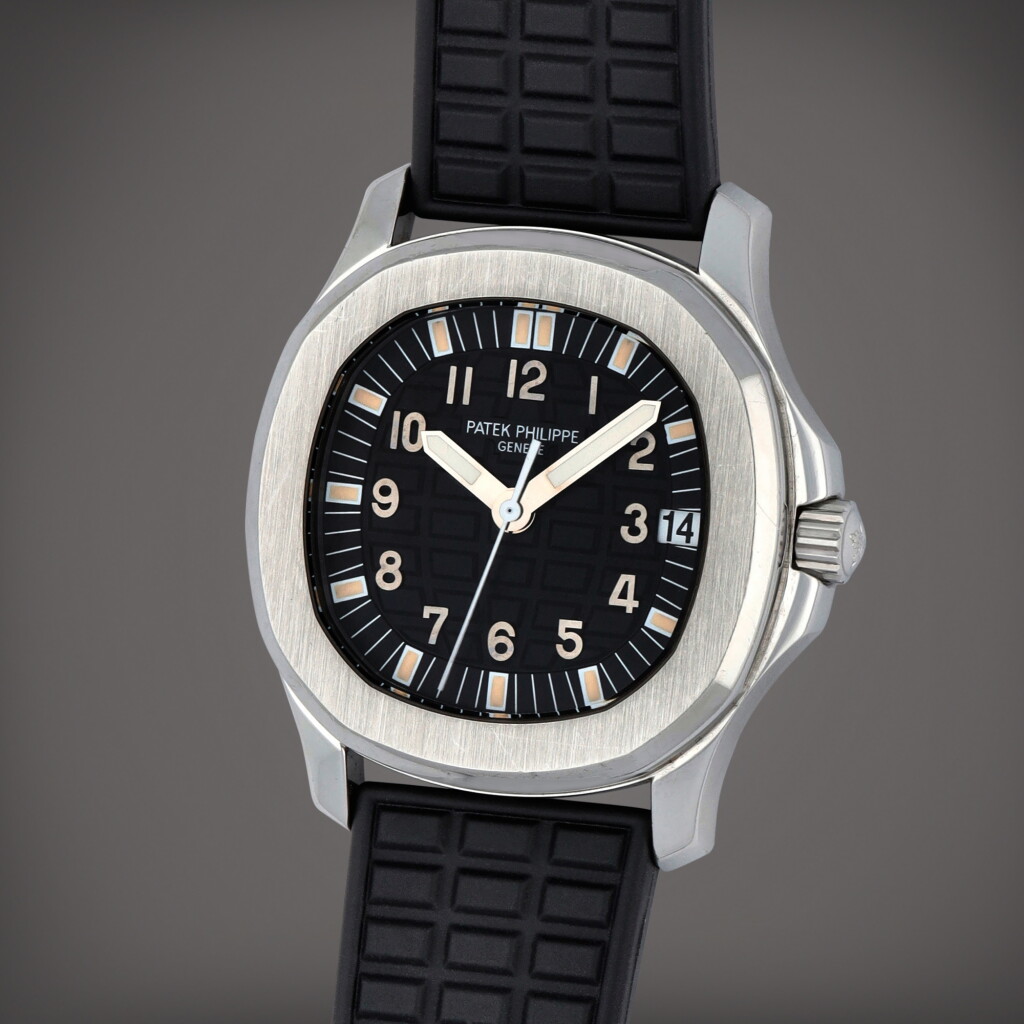 全萤幕检视 - 查看240Aquanaut, Reference 5066 | A stainless steel wristwatch with date | Made in 1999的1