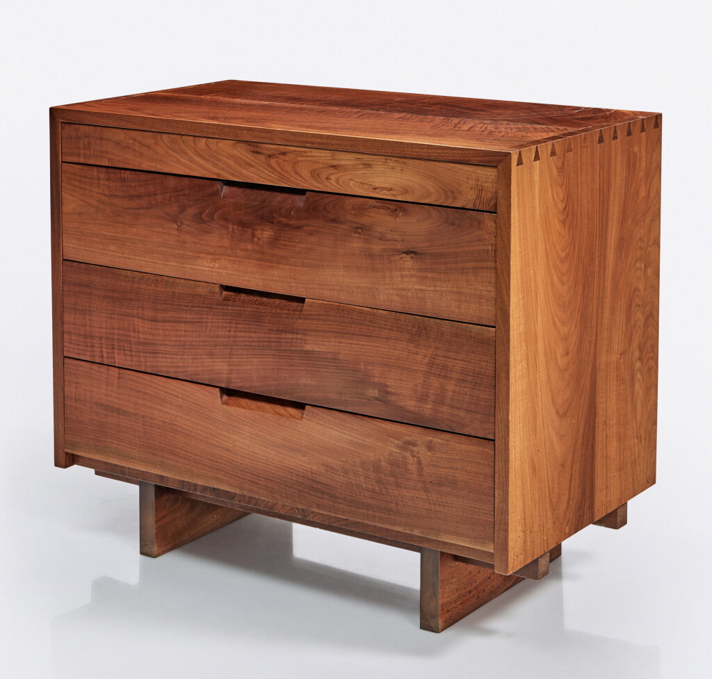 View full screen - View 1 of Lot 588. Chest of Drawers.
