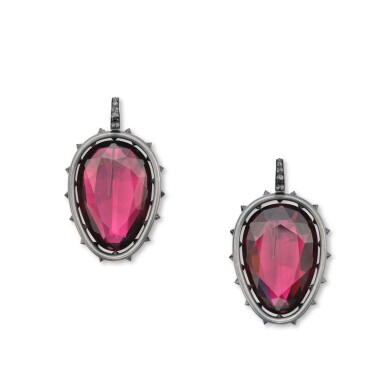 View full screen - View 1 of Lot 27. Pair of Rhodolite Garnet and Black Diamond Earrings | Hemmerle | 一對紅石榴石及黑色鑽石耳環.