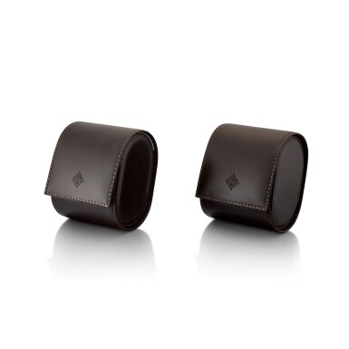 View full screen - View 1 of Lot 8076. A set of two leather travelling pouches, Circa 2019 | 百達翡麗 一套兩件皮製旅行袋子,約2019年製.