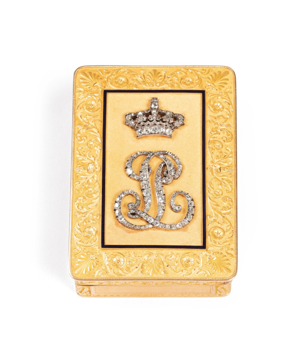View full screen - View 1 of Lot 184. A jewelled gold and enamel Royal presentation snuff box, Paris, circa 1835 | Tabatière royale de présentation en or, émail, sertie de diamants, Paris, vers 1835.