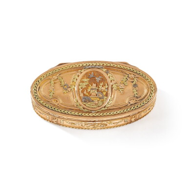 View full screen - View 1 of Lot 315. A four-coloured gold snuff box, 19th century in earlier taste | Tabatière en or de quatre couleurs, XIXe siècle.