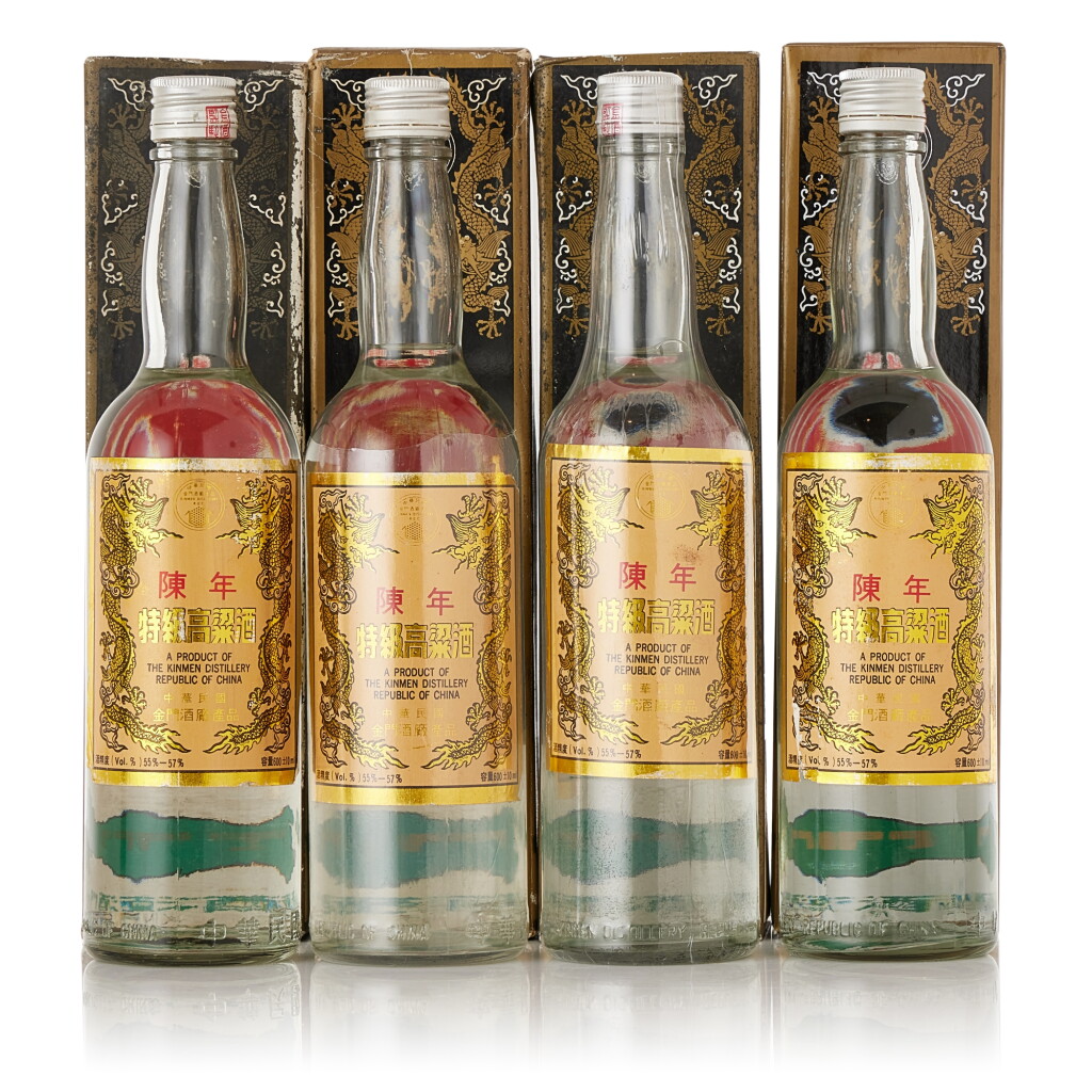 View full screen - View 1 of Lot 555. 1972年產 金門 陳年特級高粱酒 (黑金剛) Kinmen Kaoliang Liquor "Hei Jin Gang" 1972 (4 BT60).