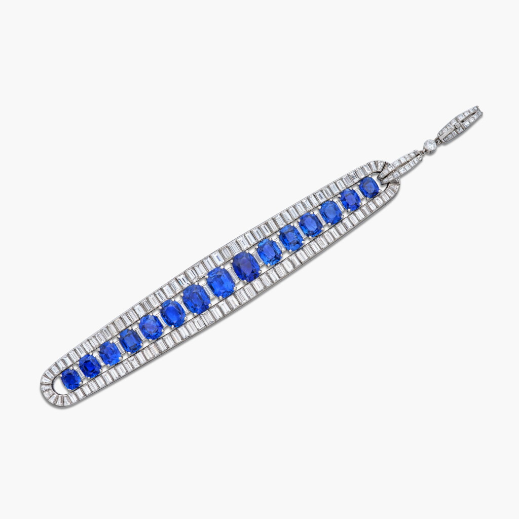 View full screen - View 1 of Lot 1706. Sapphire and Diamond Bracelet | 梵克雅寶 | 天然未經加熱藍寶石 配 鑽石 手鏈.