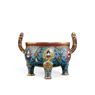 View full screen - View 1 of Lot 8916. A RARE CLOISONNE ENAMEL TRIPOD INCENSE BURNER 掐絲琺瑯纏枝番蓮紋三足爐.