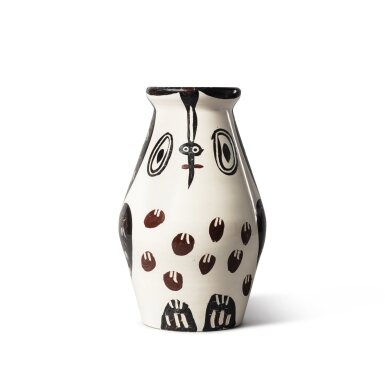 View full screen - View 1 of Lot 274. Hibou marron noir (A.R. 123).