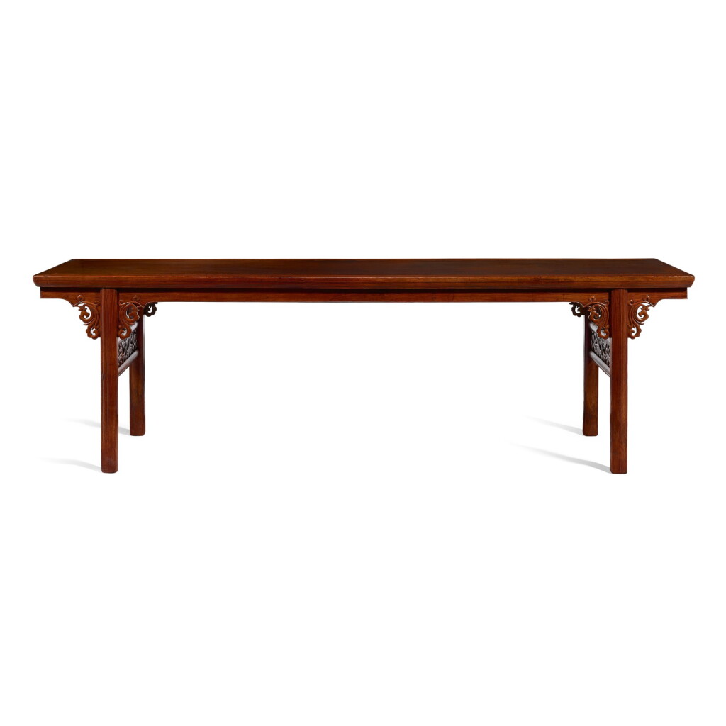 View full screen - View 1 of Lot 120. A LARGE HUANGHUALI TIELIMU-INSET PAINTING TABLE, PINGTOUAN MING DYNASTY, 17TH CENTURY | 明十七世紀 黃花梨嵌鐵梨木夾頭榫平頭案.