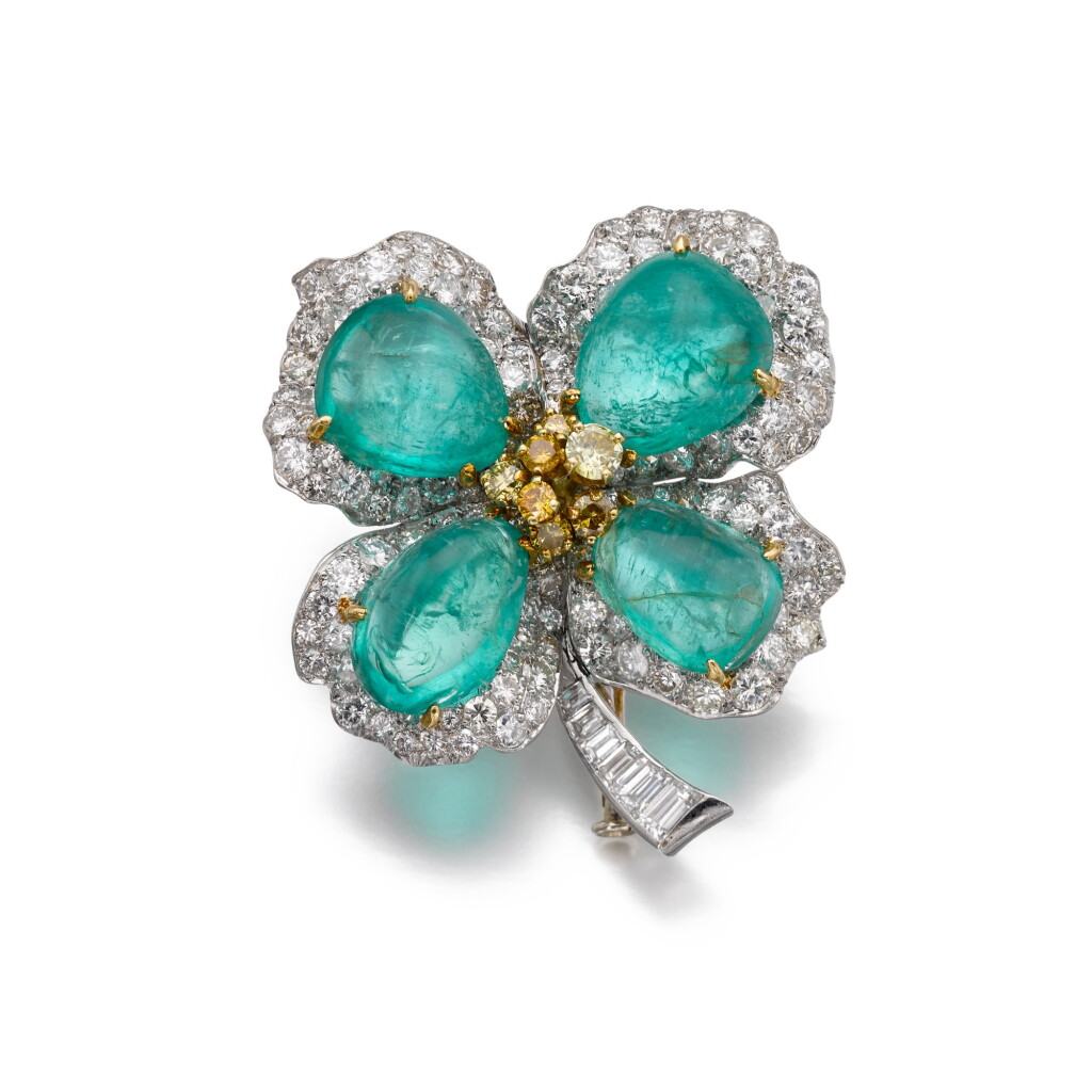 View full screen - View 1 of Lot 257. Emerald and diamond brooch | 祖母綠配鑽石別針.