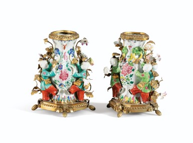 View full screen - View 1 of Lot 33. A PAIR OF LOUIS XV STYLE GILT-BRONZE CHINESE FAMILLE-ROSE PORCELAIN VASES | PAIRE DE VASES EN PORCELAINE FAMILLE ROSE DE CHINE ET BRONZE DORÉ DE STYLE LOUIS XV.