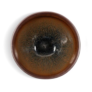 View full screen - View 1 of Lot 246. A 'Jian' 'hare's fur' 'tenmoku' bowl, Southern Song dynasty | 南宋 建窰兔毫盞.