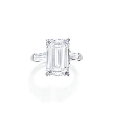 View full screen - View 1 of Lot 137. CARTIER | DIAMOND RING.
