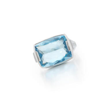 View full screen - View 1 of Lot 89. Topaz ring (Anello con topazio).