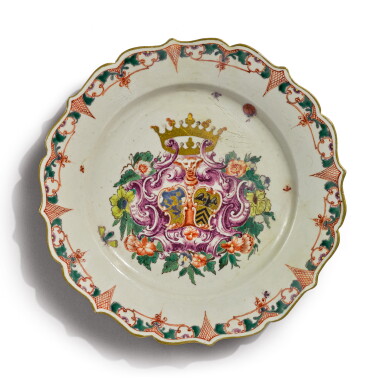 View full screen - View 1 of Lot 116. A DOCCIA ARMORIAL PLATE FROM THE ISOLA MARANA SERVICE, MID-18TH CENTURY.