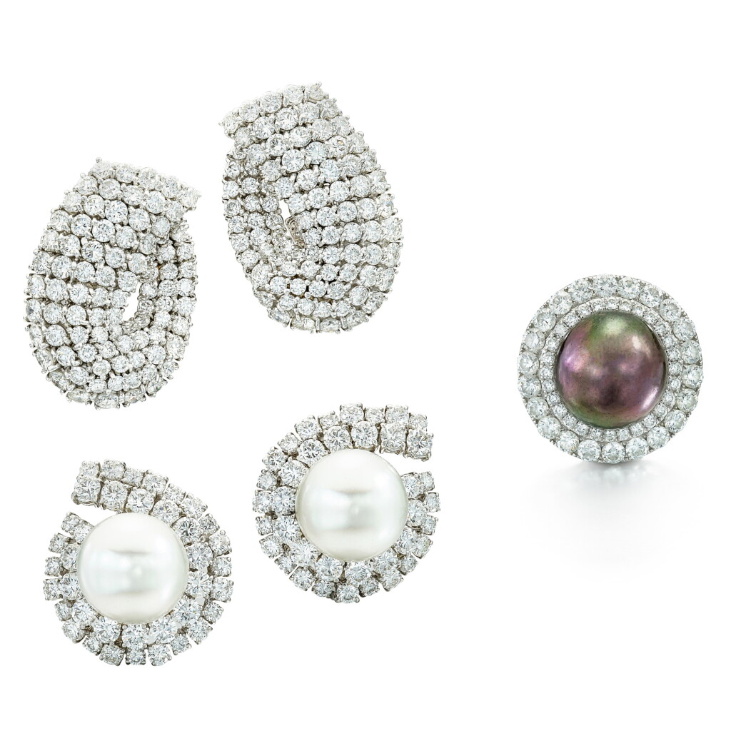 View full screen - View 1 of Lot 1644. Group of Cultured Pearl and Diamond Jewellery | 養殖珍珠 配 鑽石 珠寶一組.
