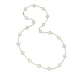 'Alhambra' Mother-of-Pearl Necklace | 梵克雅寶 | 'Alhambra' 貝母項鏈