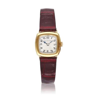 View full screen - View 1 of Lot 406. Retailed by Spaulding & Co. Chicago: A yellow gold wristwatch, Circa 1920.