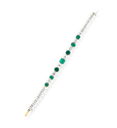 View full screen - View 1 of Lot 201. Bracelet émeraudes et diamants | Emerald and diamond bracelet.
