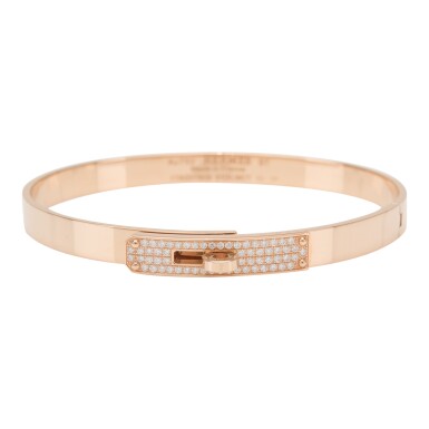 View full screen - View 1 of Lot 108. HERMÈS | KELLY H PM 18K ROSE GOLD BRACELET SIZE ST.