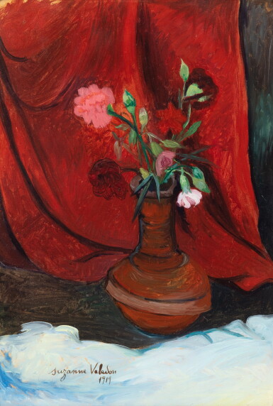 View full screen - View 1 of Lot 154. Vase de fleurs devant une draperie.