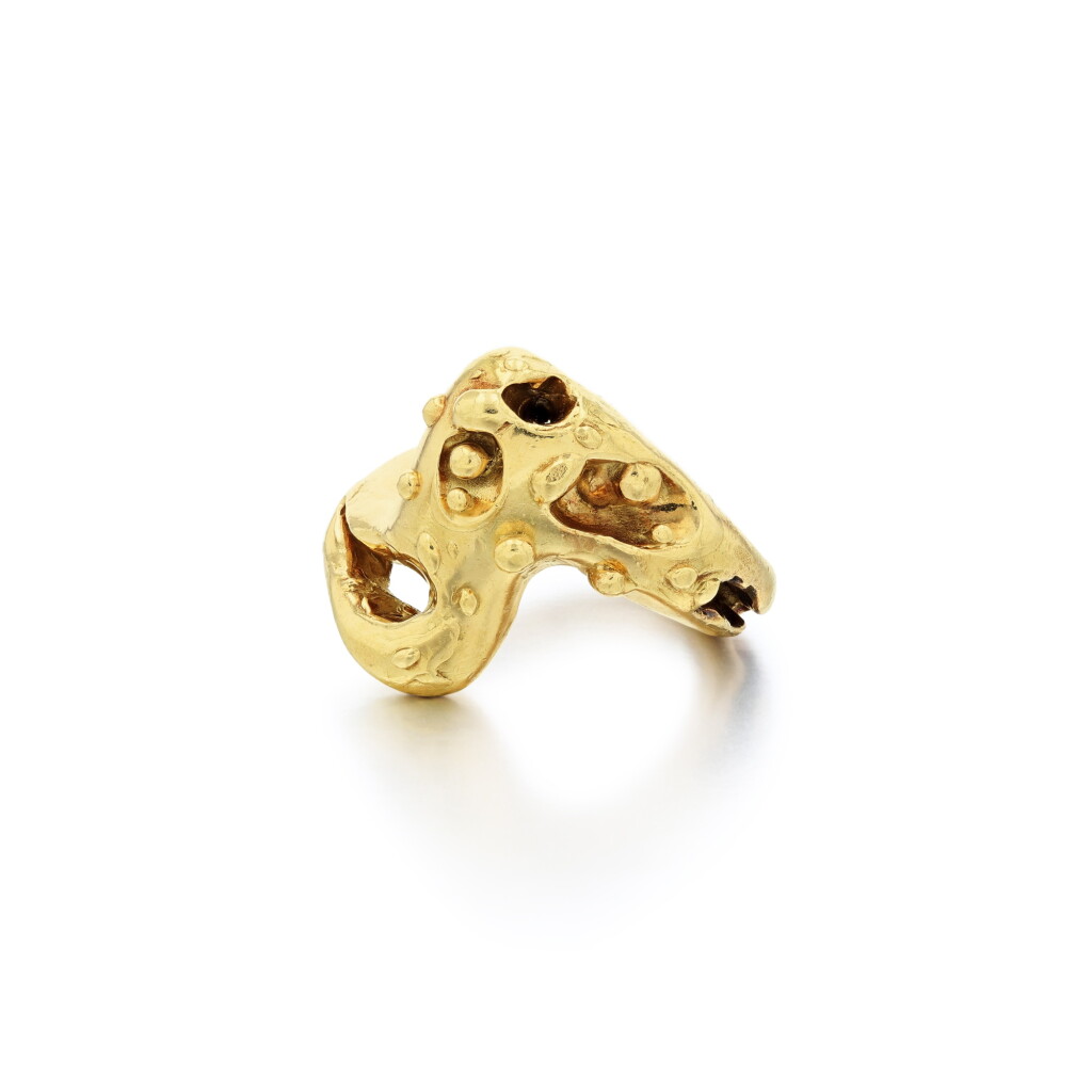 View full screen - View 1 of Lot 23. Gold Ring.