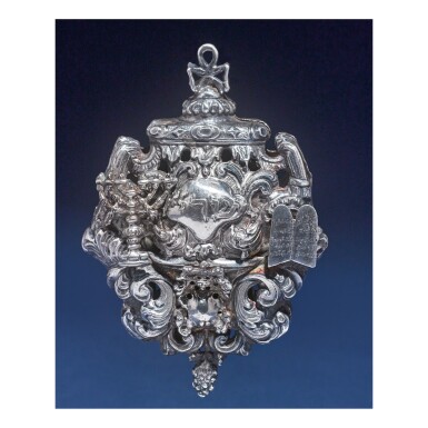 View full screen - View 1 of Lot 49. AN ITALIAN SILVER AMULET, 18TH CENTURY.