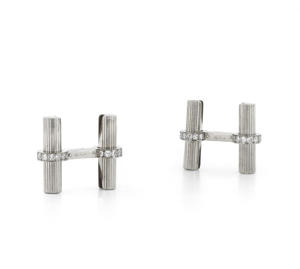 View full screen - View 1 of Lot 96. Paire de boutons de manchette diamants | Pair of diamond cufflinks.