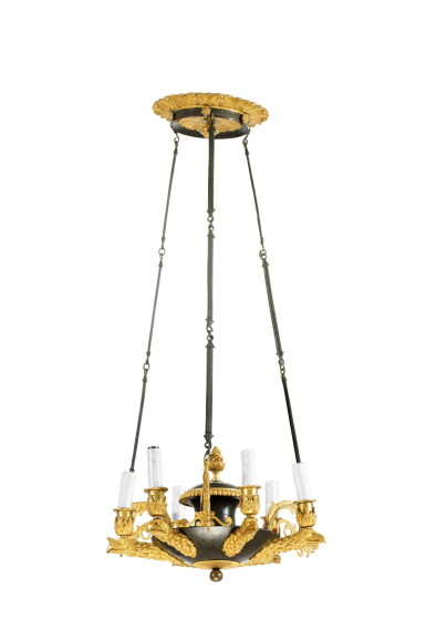 View full screen - View 1 of Lot 155. An Empire gilt-bronze lacquered metal chandelier, circa 1810 | Lustre en bronze doré et tôle laquée d'époque Empire, vers 1810.