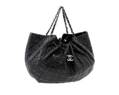 View full screen - View 1 of Lot 127. Black patent leather tote bag.