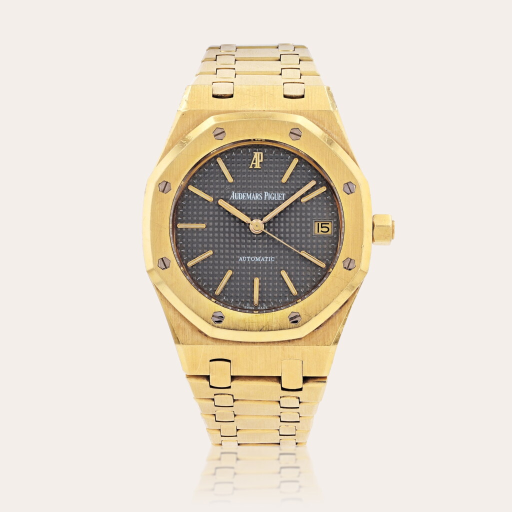 View full screen - View 1 of Lot 401. Royal Oak reference 14790BA.OO.0789BA.01 Montre bracelet en or jaune avec date | Yellow gold wristwatch with date and bracelet Vers 1994 | Circa 1994.