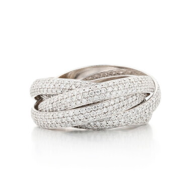 View full screen - View 1 of Lot 858. Tiffany & Co. | Bague diamants | Diamond ring.