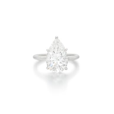 View full screen - View 1 of Lot 254. Diamond ring | Anello con diamante .