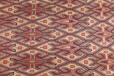 View full screen - View 1 of Lot 8. Pua kumbu, Iban, Sarawak, Bornéo, Indonésie, 1ère moitié du XXème siècle | Iban pua kumbu, Sarawak, Borneo, Indonesia, first half of the XXth century.