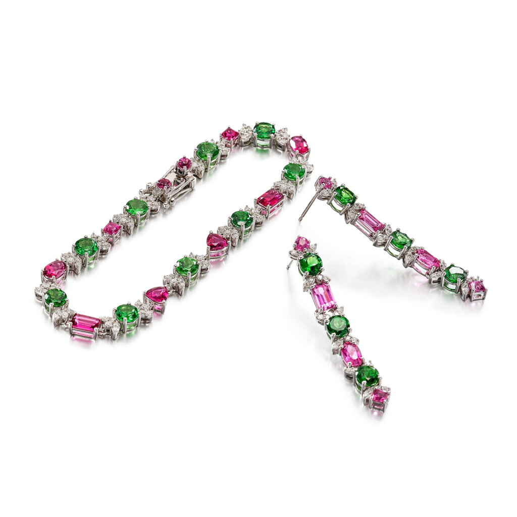 View full screen - View 1 of Lot 2885. Tsavorite Garnet, Pink Tourmaline and Diamond Demi-Parure | 沙弗來石 配 粉紅色碧璽 及 鑽石 手鏈 及 耳墜 套裝.