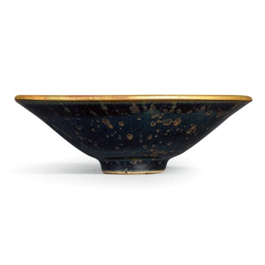 View full screen - View 1 of Lot 97. A RARE BLACK-GLAZED 'OIL SPOT' BOWL NORTHERN SONG DYNASTY | 北宋 黑釉油滴茶盞.