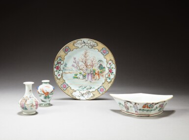 View full screen - View 1 of Lot 7. A group of famille-rose and famille-verte wares, Qing dynasty, 18th-19th century | 清十八至十九世紀 粉彩五彩瓷 一組四件.