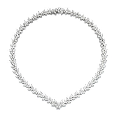 View full screen - View 1 of Lot 115. Diamond necklace.
