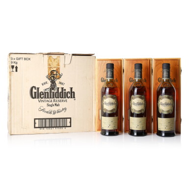 View full screen - View 1 of Lot 3285. Glenfiddich 30 Year Old Vintage Reserve Cask #7565 49.8 abv 1973 (3 BT70).
