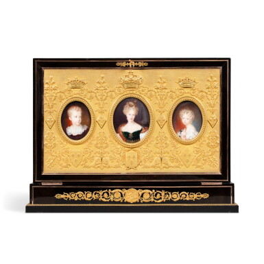 View full screen - View 1 of Lot 574. An Important Royal double-cased set of drawing Instruments by Alphonse Giroux mounted with miniatures on ivory attributed to Joseph-Hippolyte Lequeutre (1793-1877), circa 1829 | Nécessaire à dessins royal d'époque Restauration, vers 1830, par Alphonse Giroux, les miniatures sur ivoire attribuées à Joseph-Hippolyte Lequeutre (1793-1877), vers 1829.