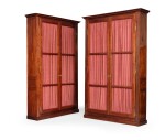 A pair of large Louis XVI mahogany bookcases, late 18th century | Paire d'importantes bibliothèques en acajou d'époque Louis XVI