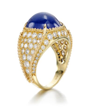 View full screen - View 1 of Lot 49. SAPPHIRE AND DIAMOND RING.