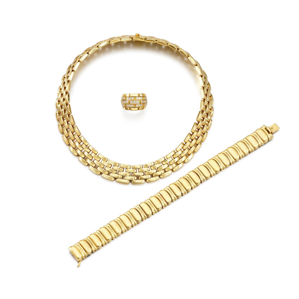 View full screen - View 1 of Lot 553. Cartier | Gold Necklace and Bracelet || Diamond Ring | 卡地亞 | K金 'Maillon Panthère' 項鏈 及 'Baignoire' 手鏈 || 鑽石 戒指.