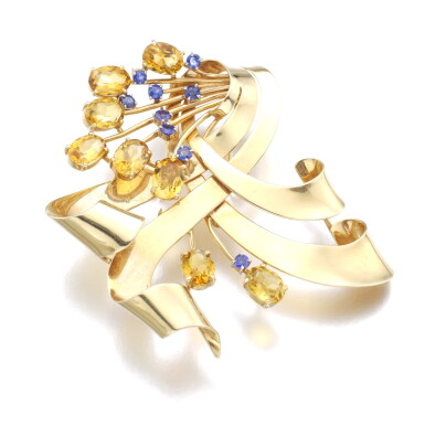 View full screen - View 1 of Lot 457. TRABERT & HOEFFER MAUBOUSSIN | CITRINE, SAPPHIRE AND GOLD BROOCH, 'REFLECTION', 1940S.