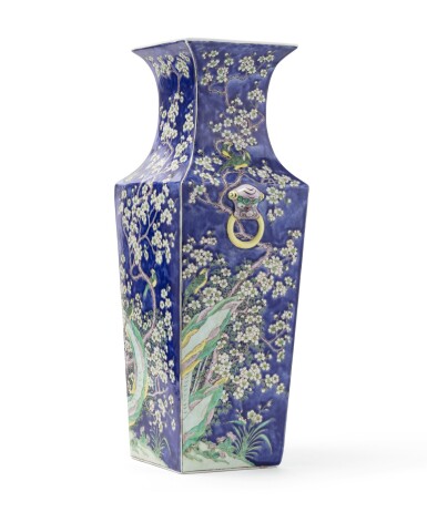 View full screen - View 1 of Lot 117. A large famille-verte 'prunus' vase Late Qing dynasty-Republican period | 清末至民國 五彩梅花圖方瓶 《大清嘉慶年製》仿款.