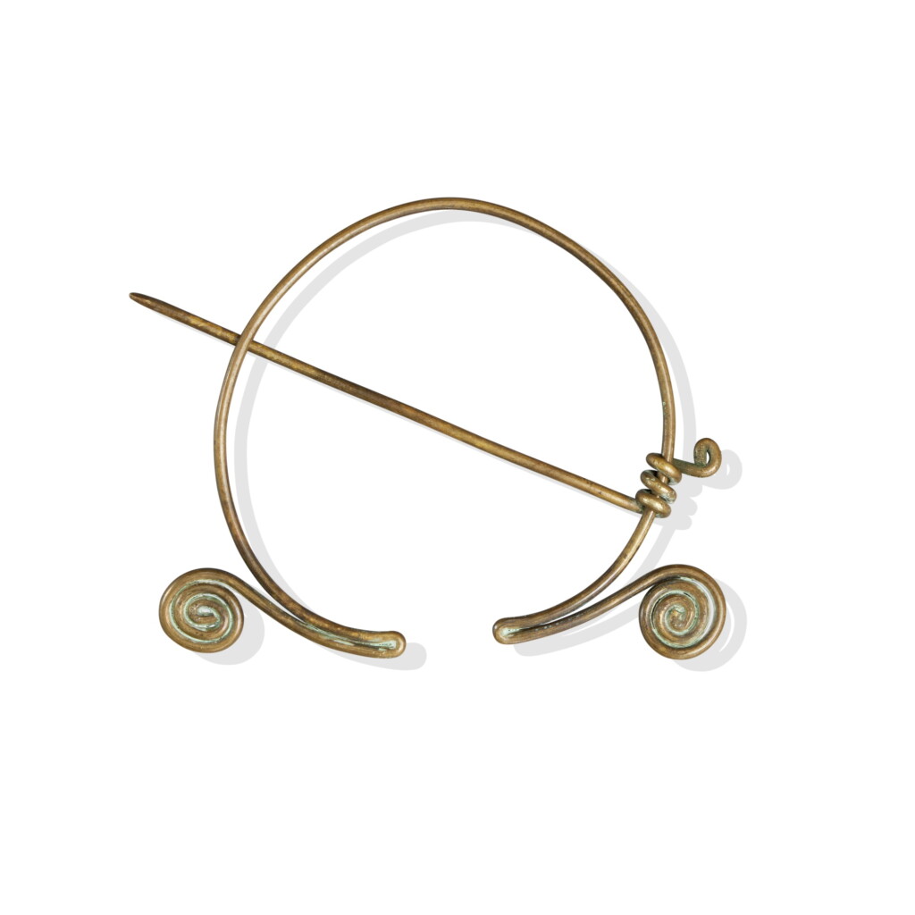 View full screen - View 1 of Lot 92. Penannular Brooch.